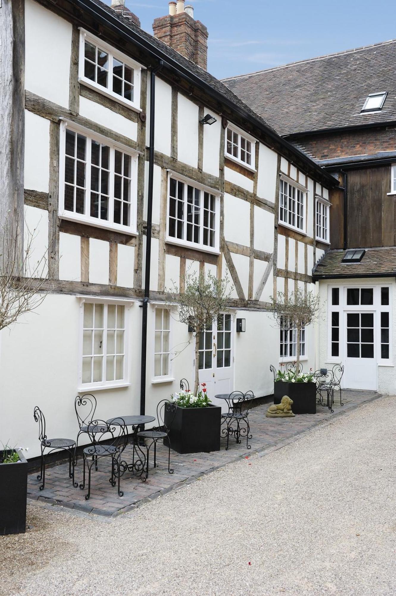 Hotel Lion & Pheasant 4*