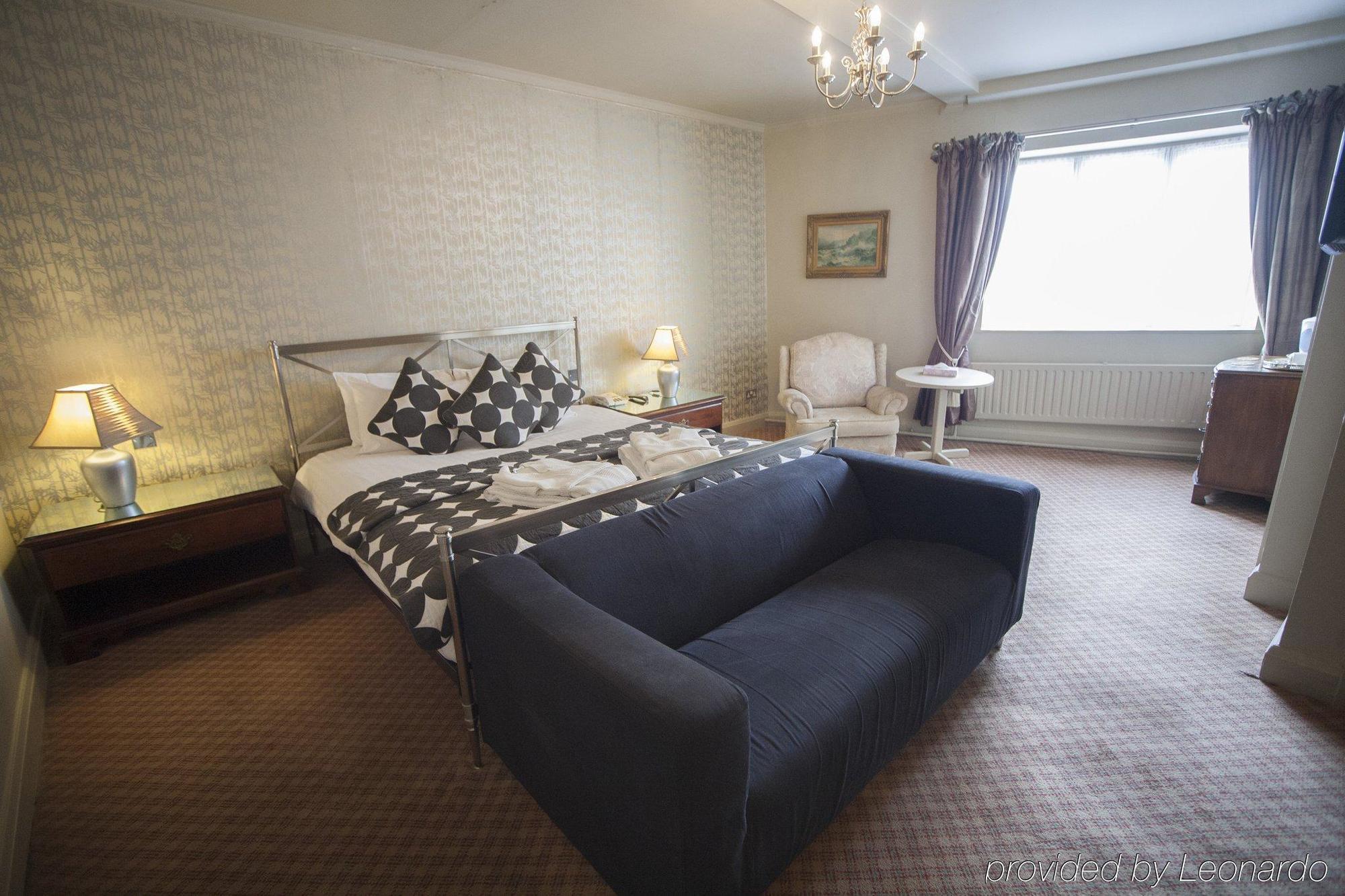 Lion & Pheasant Hotel
